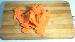 Жаркое по-домашнему из козьего мяса - шаг 2