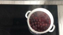 Желе из вишни - шаг 5