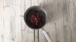 Желе из вишни - шаг 6