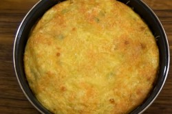 Простое жидкое тесто на майонезе для пиццы, пирогов, оладьев - шаг 12 Простое жидкое тесто на майонезе для пиццы, пирогов, оладьев - шаг 12