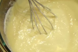 Простое жидкое тесто на майонезе для пиццы, пирогов, оладьев - шаг 8 Простое жидкое тесто на майонезе для пиццы, пирогов, оладьев - шаг 8