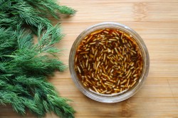 Кабачки с соевым соусом и чесноком на сковороде - шаг 3 Кабачки с соевым соусом и чесноком на сковороде - шаг 3