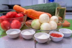 Кабачковая икра с томатами на зиму - шаг 1 Кабачковая икра с томатами на зиму - шаг 1