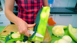 Кабачковая икра с томатами на зиму - шаг 2 Кабачковая икра с томатами на зиму - шаг 2