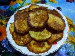 Кабачково-творожные оладьи с овсяными хлопьями - шаг 6 Кабачково-творожные оладьи с овсяными хлопьями - шаг 6