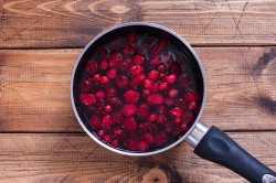 Морс из замороженной клюквы - шаг 5 Морс из замороженной клюквы - шаг 5