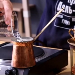 Как сварить кофе в джезве - шаг 1 Как сварить кофе в джезве - шаг 1