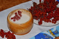 Калина протертая с сахаром на зиму без варки - шаг 1 Калина протертая с сахаром на зиму без варки - шаг 1