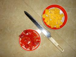 Канапе с красной рыбой и сыром на шпажках - шаг 3