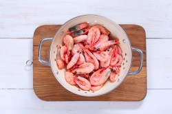 Канапе с креветками - шаг 1