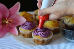 Капкейки с творожным кремом - шаг 19 Капкейки с творожным кремом - шаг 19