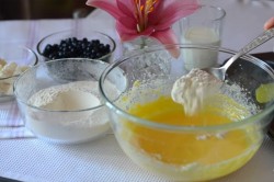 Капкейки с творожным кремом - шаг 8 Капкейки с творожным кремом - шаг 8