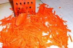 Быстрая капуста горячим способом в рассоле - шаг 4