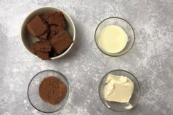 Картошка из шоколадного бисквита пирожное классическое - шаг 7