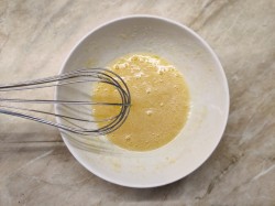 Кекс в кружке без молока в микроволновке - шаг 2 Кекс в кружке без молока в микроволновке - шаг 2