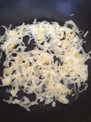 Кесадилья из тортильи с куриным филе и овощами - шаг 3