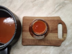 Кетчуп из слив и помидоров на зиму - шаг 12