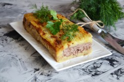 Классическая картофельная запеканка с фаршем в духовке - шаг 9