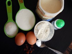 Классическая запеканка из манной крупы без творога - шаг 1 Классическая запеканка из манной крупы без творога - шаг 1