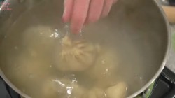 Хинкали из фарша свинины и говядины - шаг 24 Хинкали из фарша свинины и говядины - шаг 24