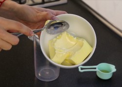 Классический крем Шарлотт с коньяком и ванилью - шаг 4