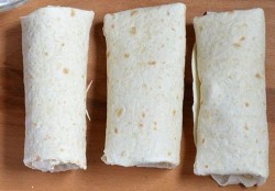 Клубничный чизкейк в лаваше с творогом - шаг 2