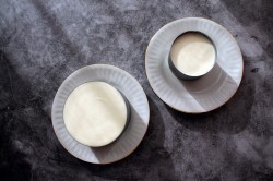 Клубничный торт-чизкейк без выпечки - шаг 6