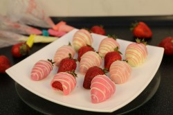 Клубника в йогурте с белым шоколадом - шаг 12