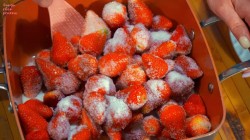 Клубника в собственном соку на зиму - шаг 5