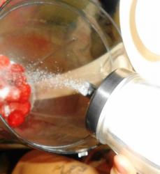 Молочный коктейль с бананом - шаг 3