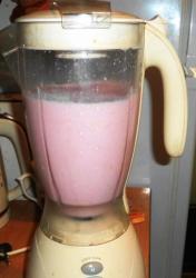 Молочный коктейль с бананом - шаг 6