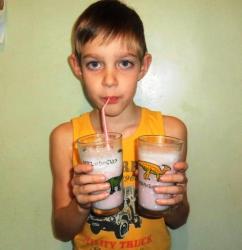 Молочный коктейль с бананом - шаг 9