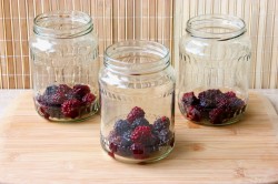 Компот из ежевики на зиму - шаг 4 Компот из ежевики на зиму - шаг 4