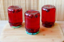 Компот из ежевики на зиму - шаг 8 Компот из ежевики на зиму - шаг 8