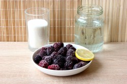 Компот из ежевики на зиму - шаг 2 Компот из ежевики на зиму - шаг 2