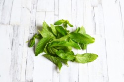 Компот с мятой и лимоном на зиму - шаг 3 Компот с мятой и лимоном на зиму - шаг 3