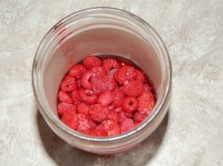 Компот из малины на зиму - шаг 3 Компот из малины на зиму - шаг 3