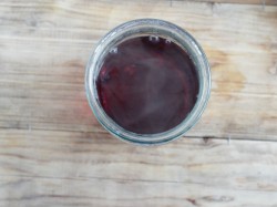 Компот из вишни с косточками - шаг 7