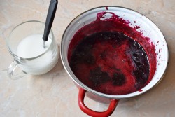 Конфитюр из черной смородины - шаг 5 Конфитюр из черной смородины - шаг 5