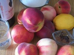 Консервированные персики в белом вине - шаг 1 Консервированные персики в белом вине - шаг 1