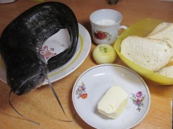 Котлеты из сома нежные - шаг 1