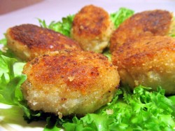 Котлеты из сома нежные - шаг 15