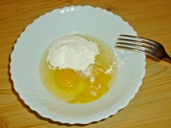 Крабовые палочки в кляре с сыром - шаг 2