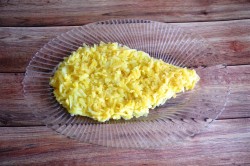 Слоеный салат с грудками Крыска - шаг 3