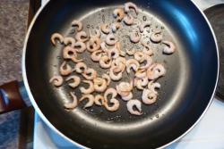 Креветки с болгарским перцем на ананасах - шаг 4