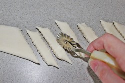 Крымская пахлава пляжная медовая - хворост - шаг 9