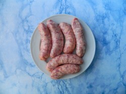 Купаты полуфабрикаты на сковороде - шаг 2