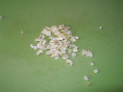 Курица в остром томатном соусе - шаг 2