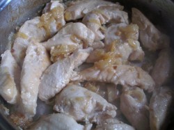 Курица в остром томатном соусе - шаг 11