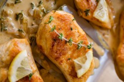 Куриные грудки в сливочном соусе с лимоном и тимьяном - шаг 3